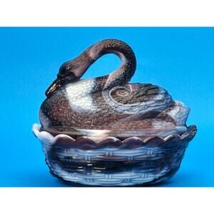 Vintage Purple Slag Glass Swan Covered Candy Trinket Dish Basketweave Amethyst